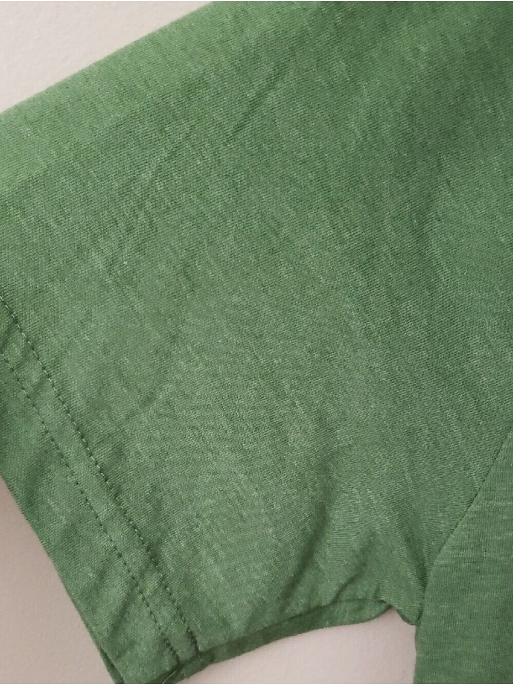 NWT Save The Bees Graphic T‑Shirt - Green M - Picture 3 of 6